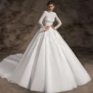 Exquisite Appliques Beaded Lace Vintage A-Line Wedding Dress Luxury High Neck Long Sleeve Court Train