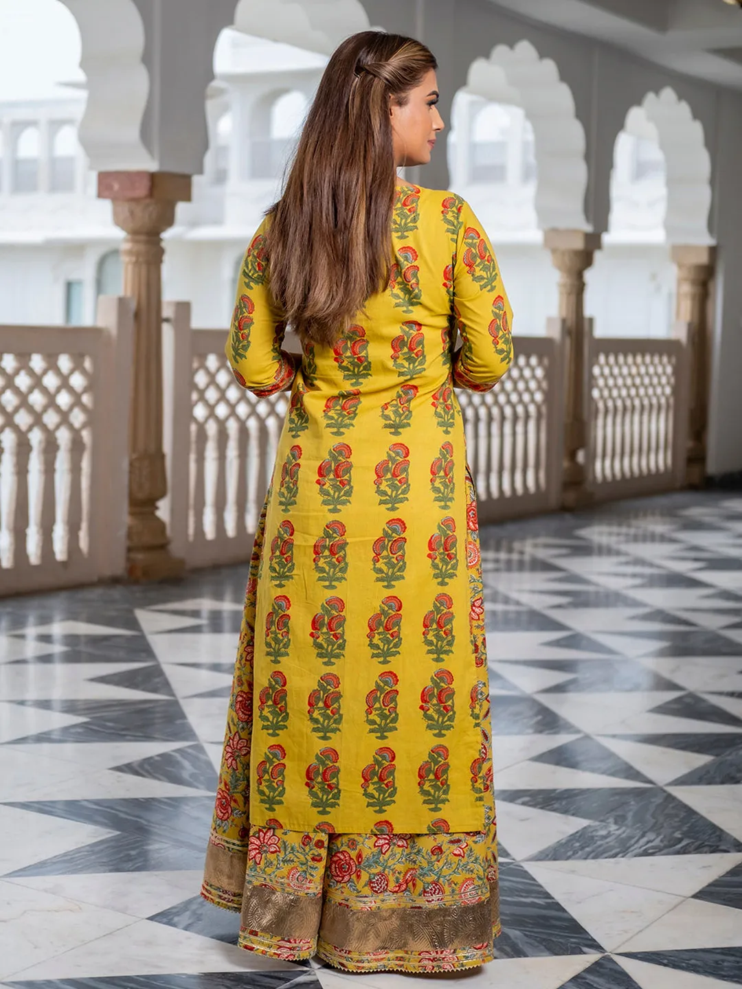 Floral Print Straight Kurta with Skirt