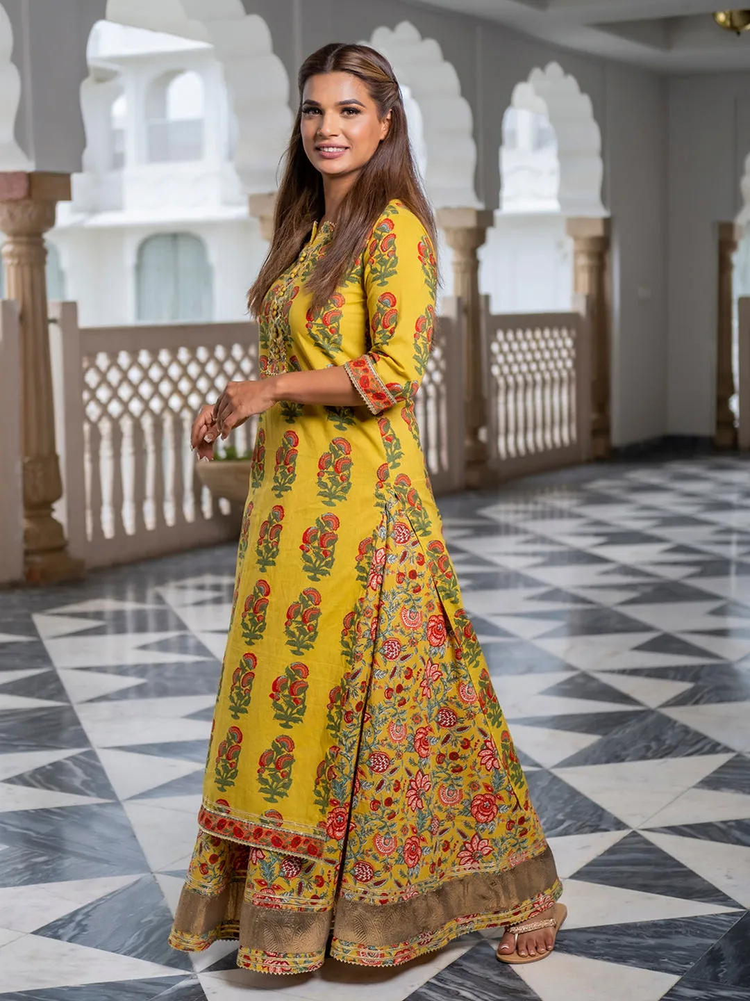 Floral Print Straight Kurta with Skirt