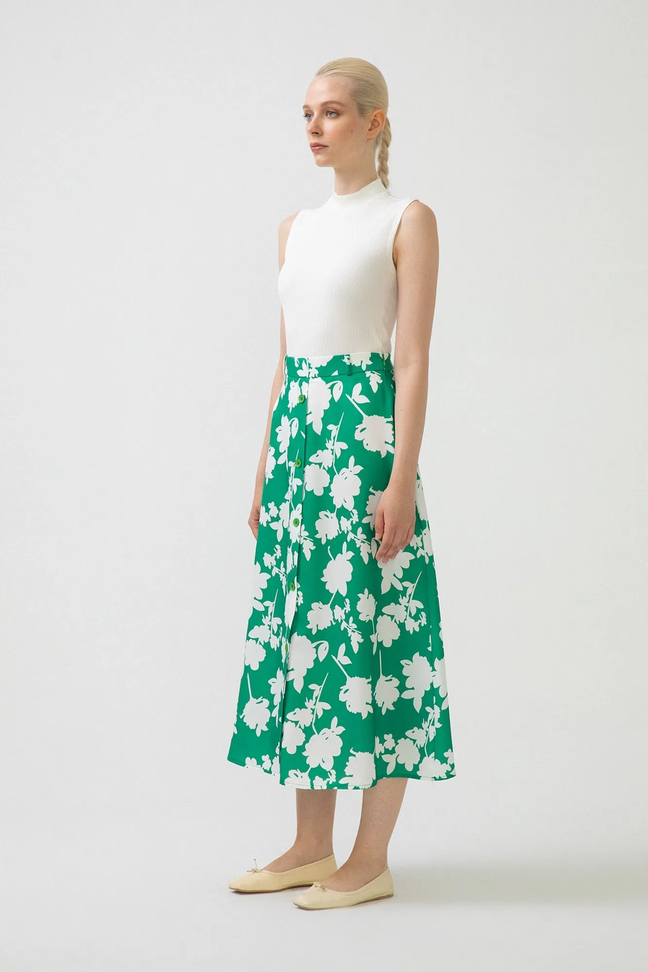 FLOWERED CREPE SKIRT