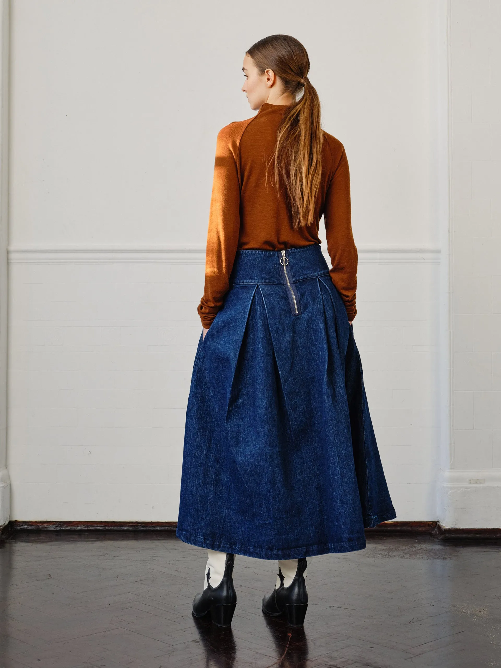 Maddie skirt in dark americana