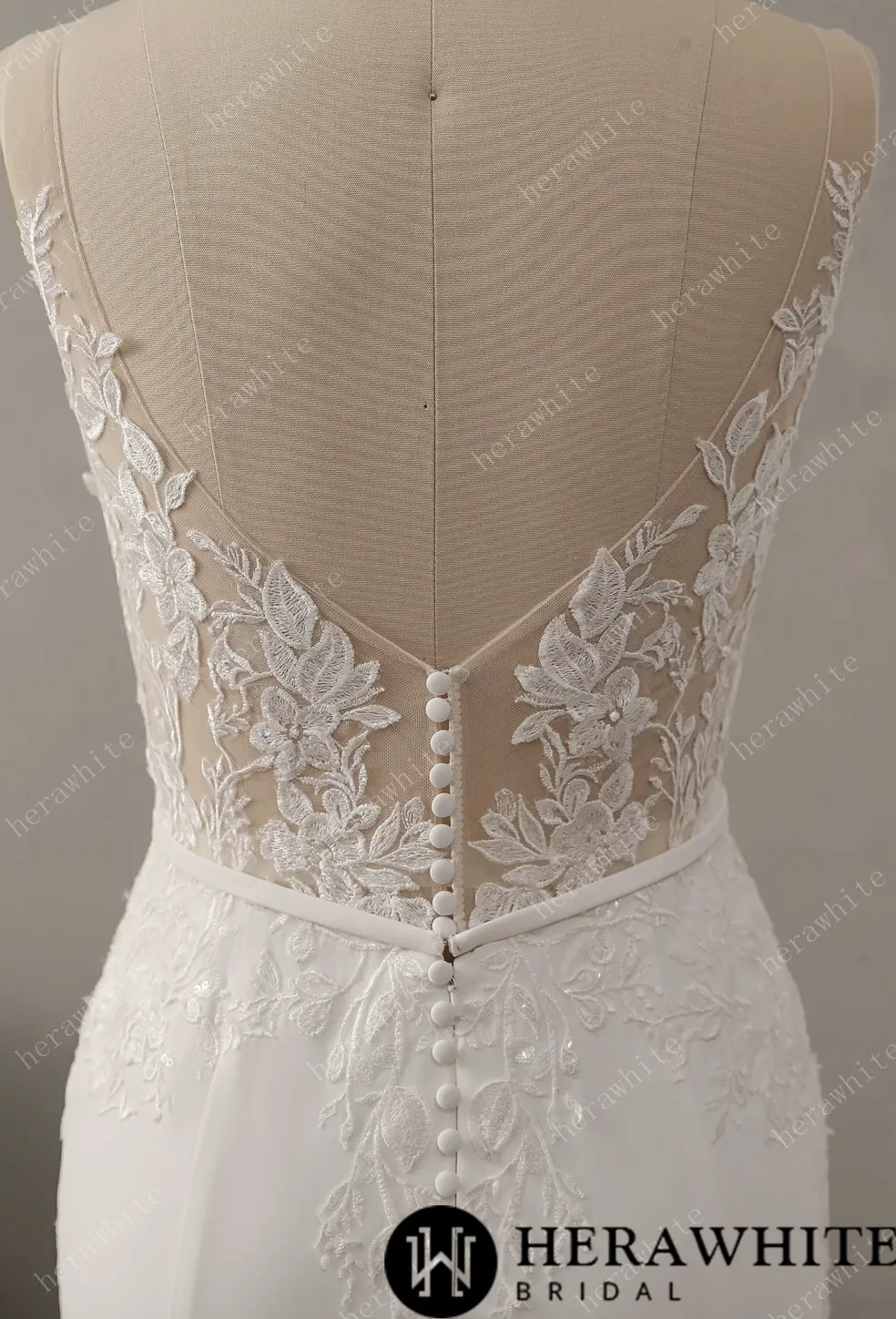 Romantic Lace Sheath Wedding Dress with Low Back