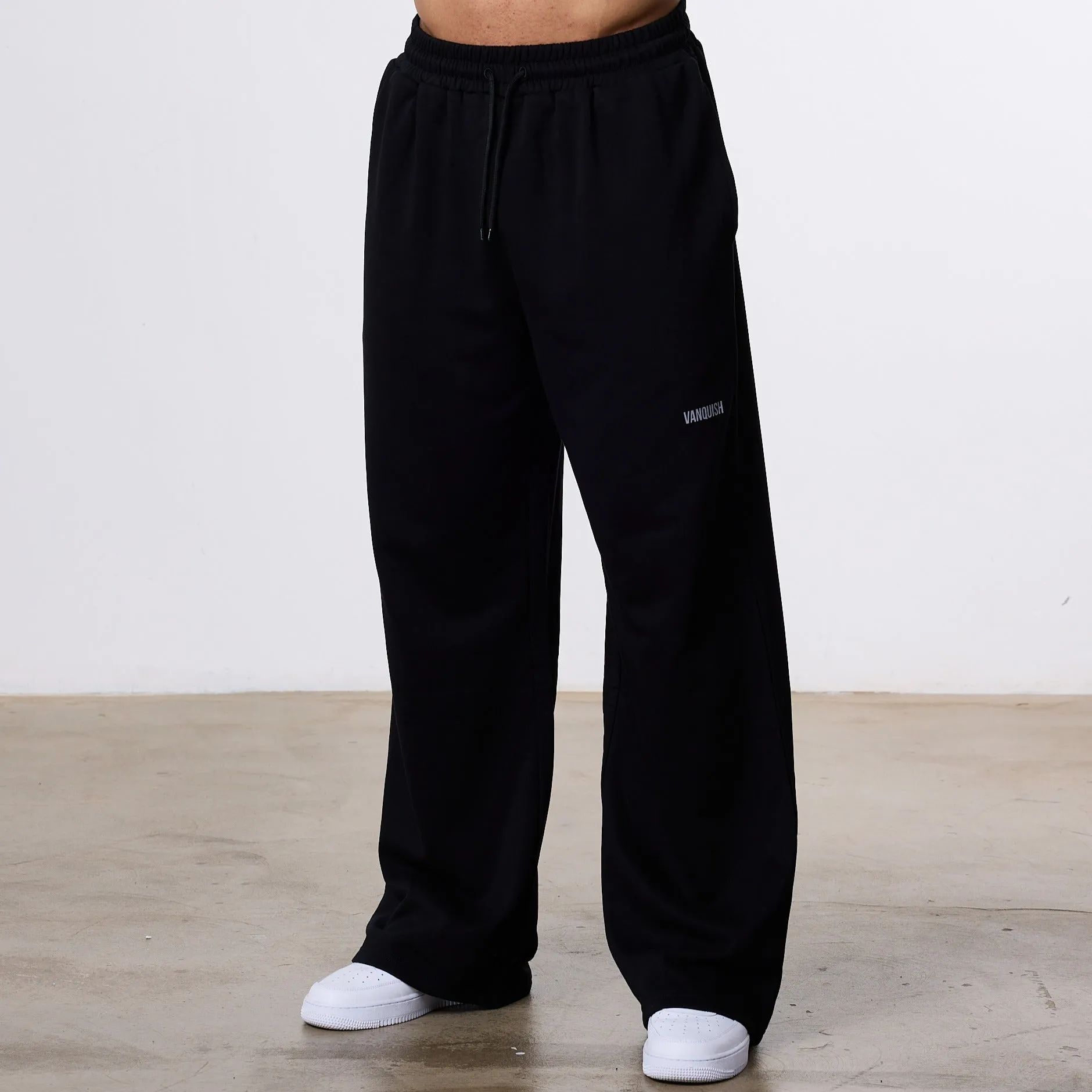 Vanquish Essential Black Straight Leg Sweatpants