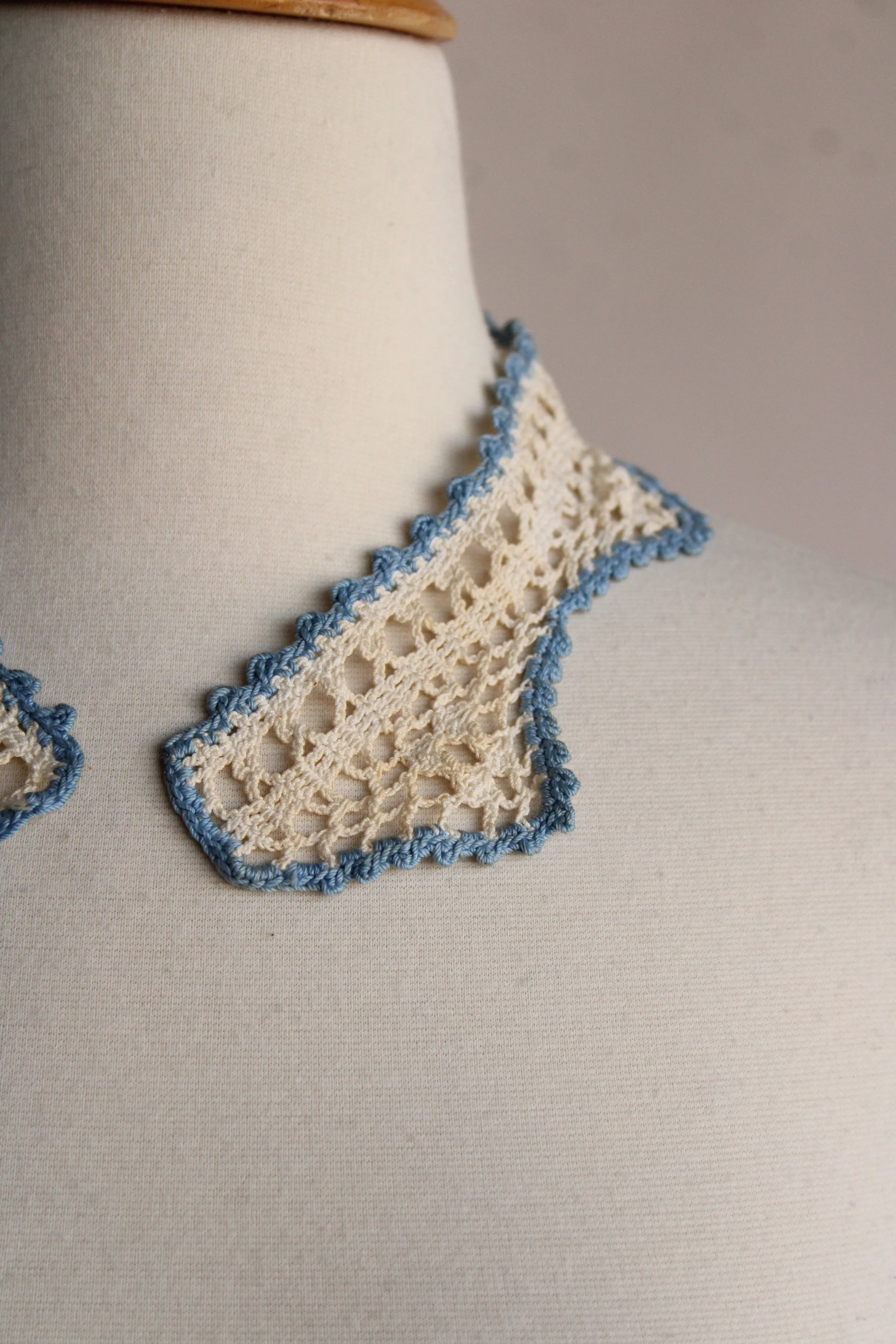 Vintage 1910s Crochet Lace Collar