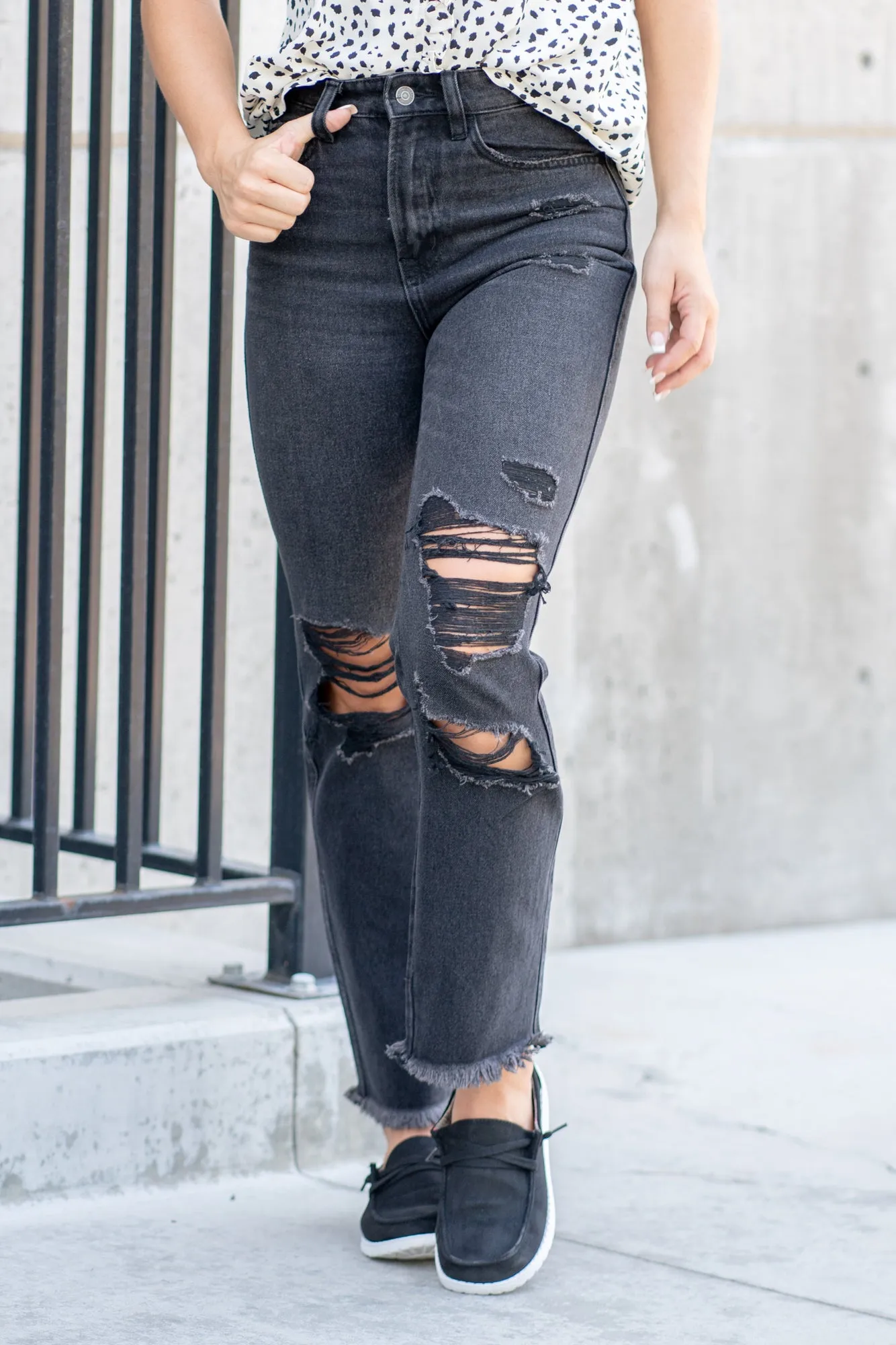 Vintage Black Super High Rise Distressed Crop Straight