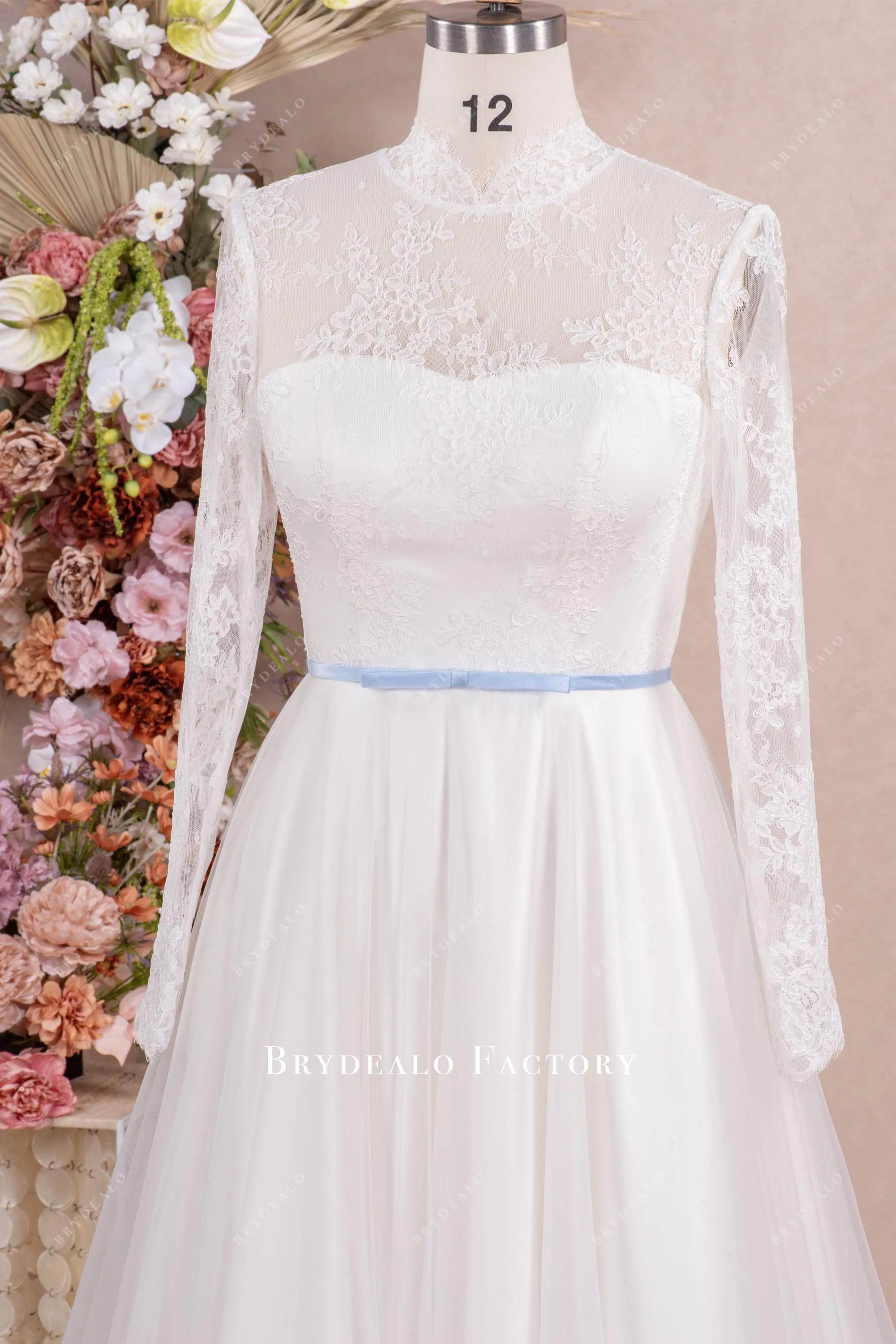 Vintage Flower Lace High Neck Sleeved Wedding Dress