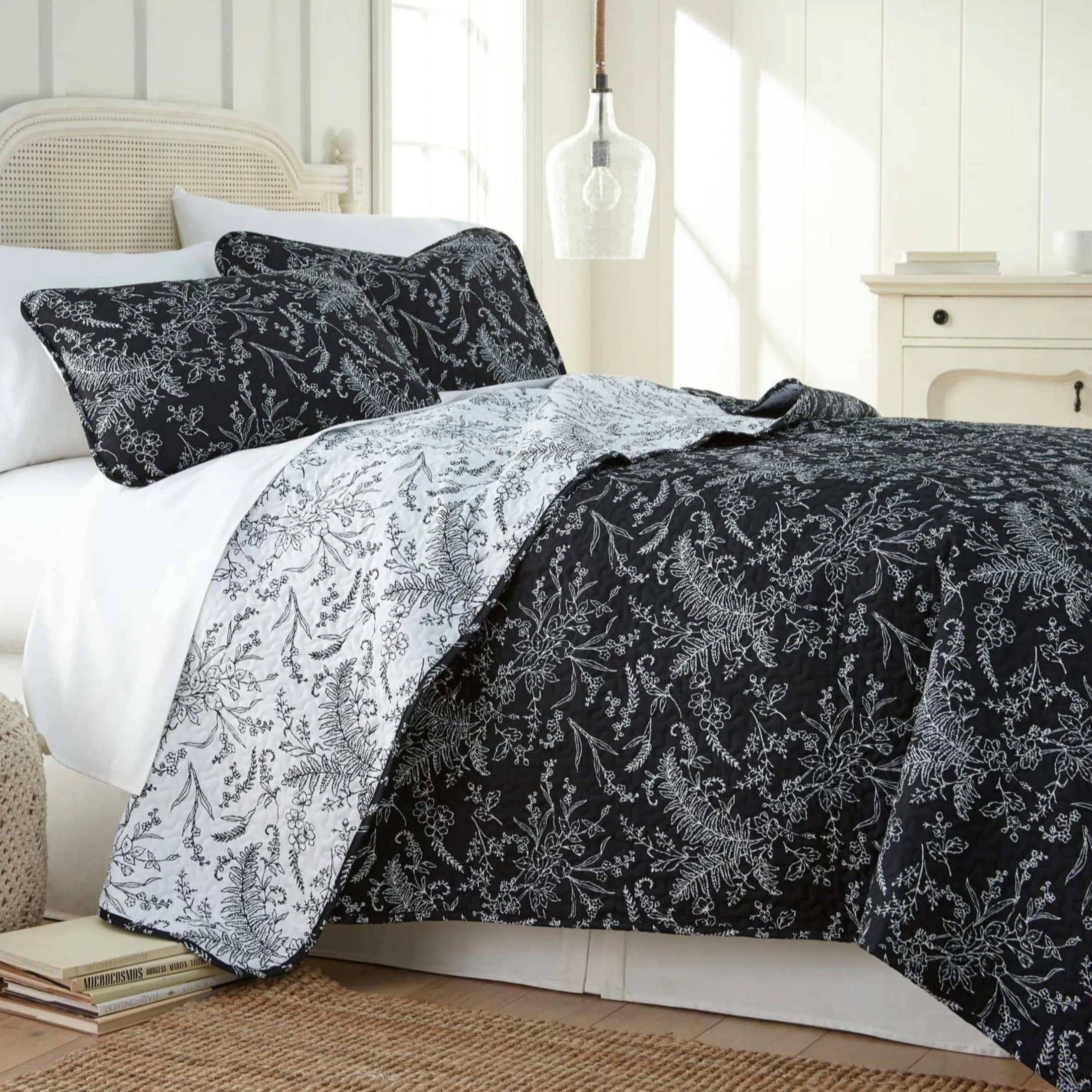 Winter Brush Reversible Quilt Set