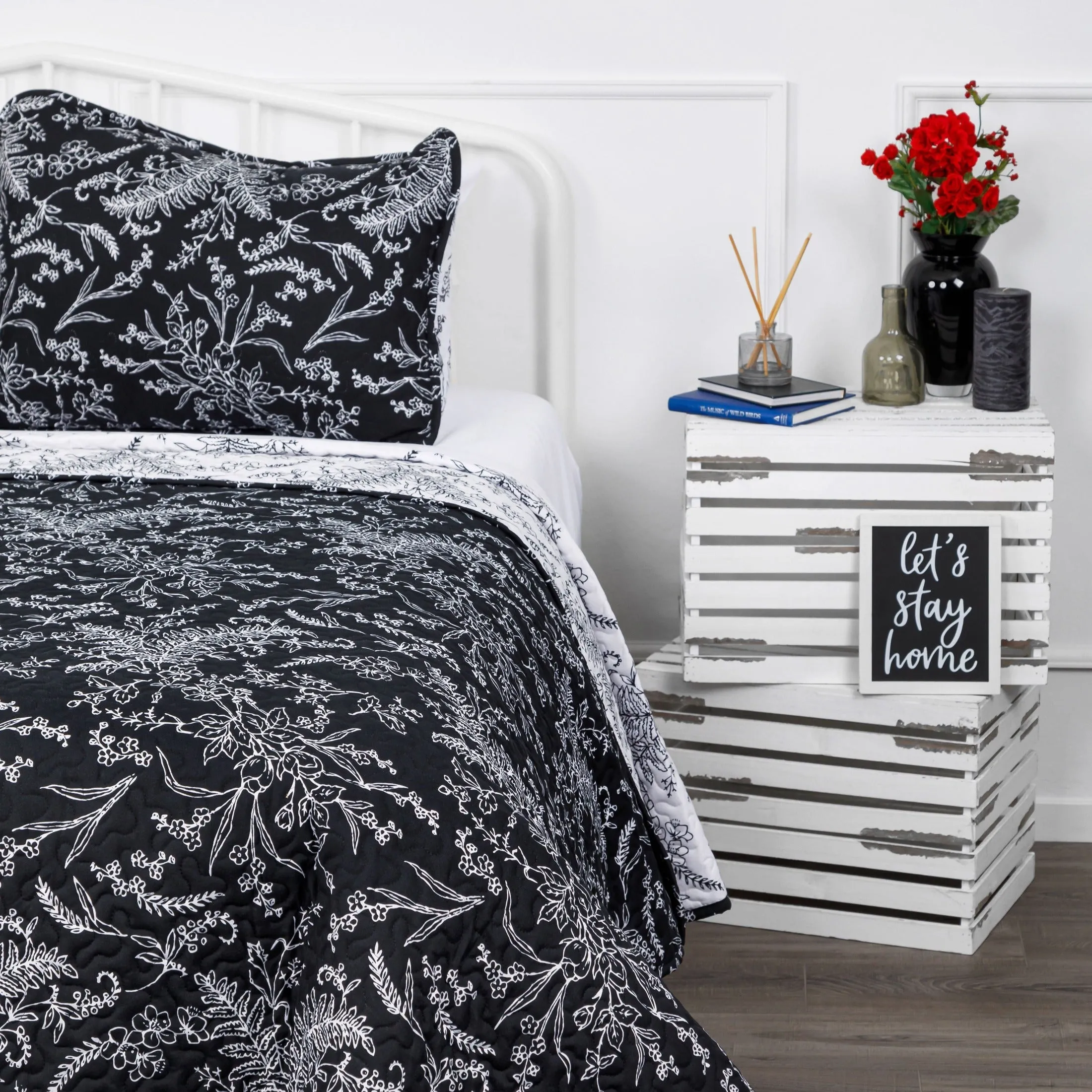 Winter Brush Reversible Quilt Set