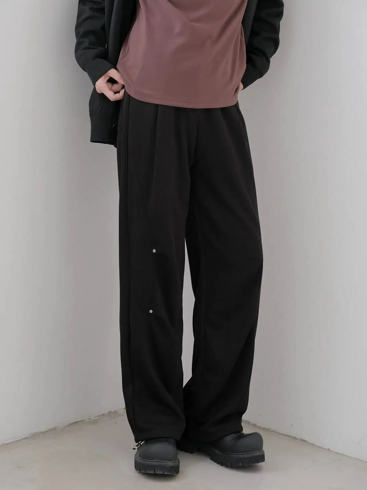 Zhou Straight Leg Bootcut Sweatpants