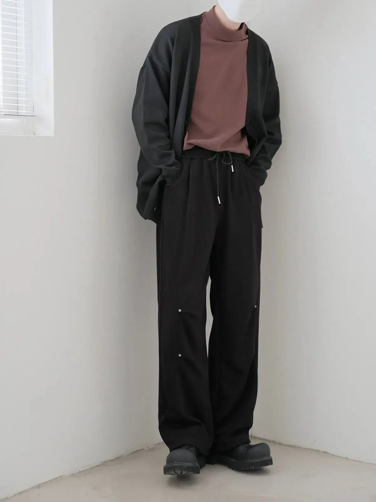 Zhou Straight Leg Bootcut Sweatpants